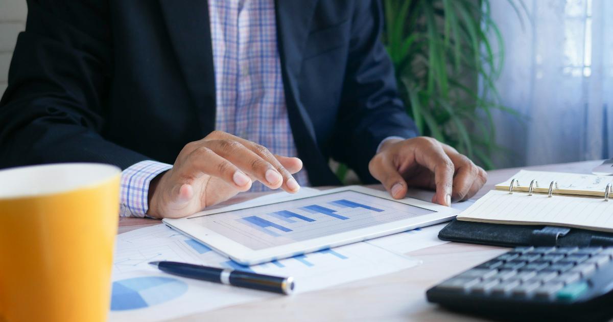 A financial analyst reviewing a state-level money survey and noting the limits of survey data